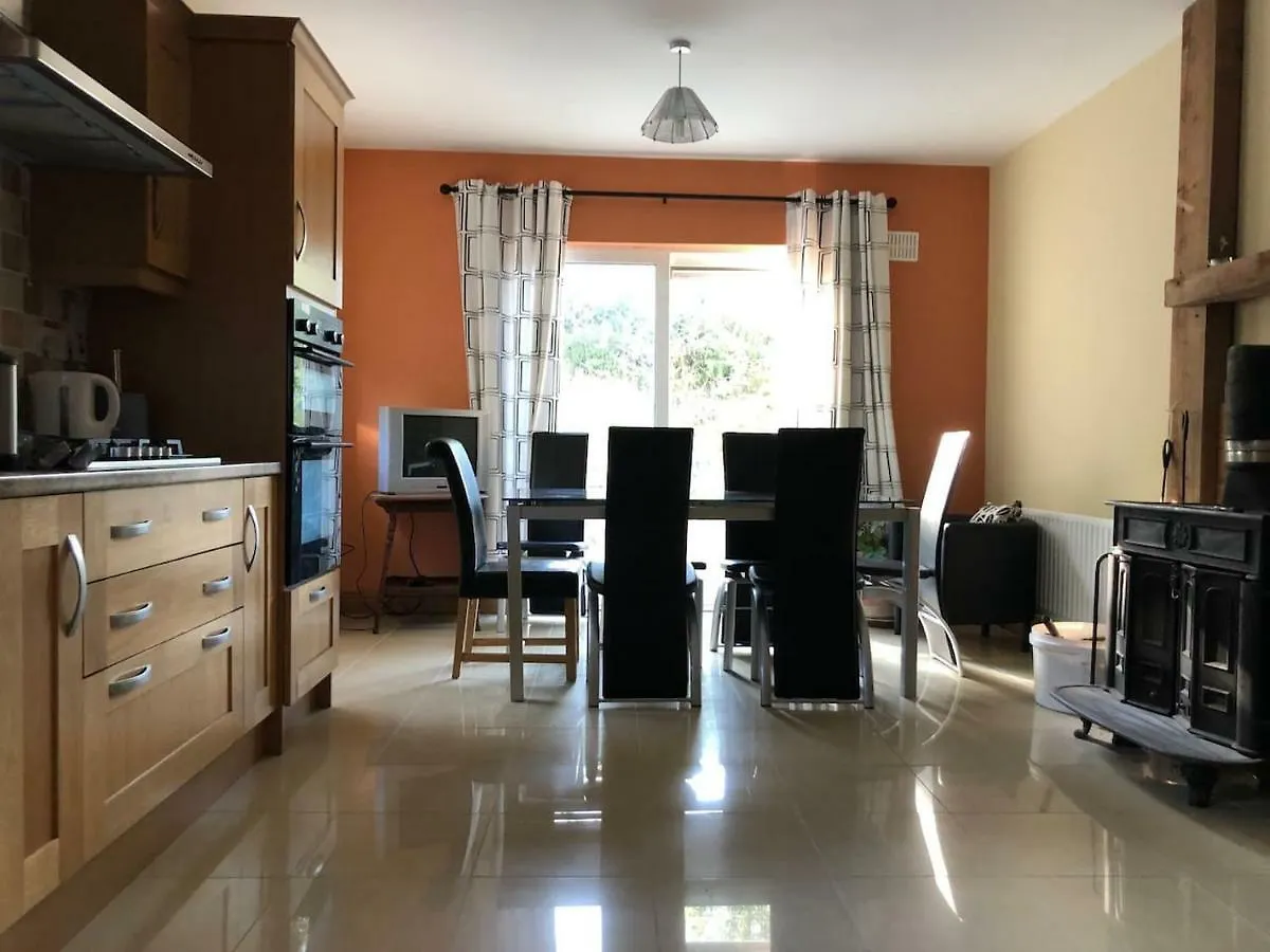 Modern Six Bedroom House Westport