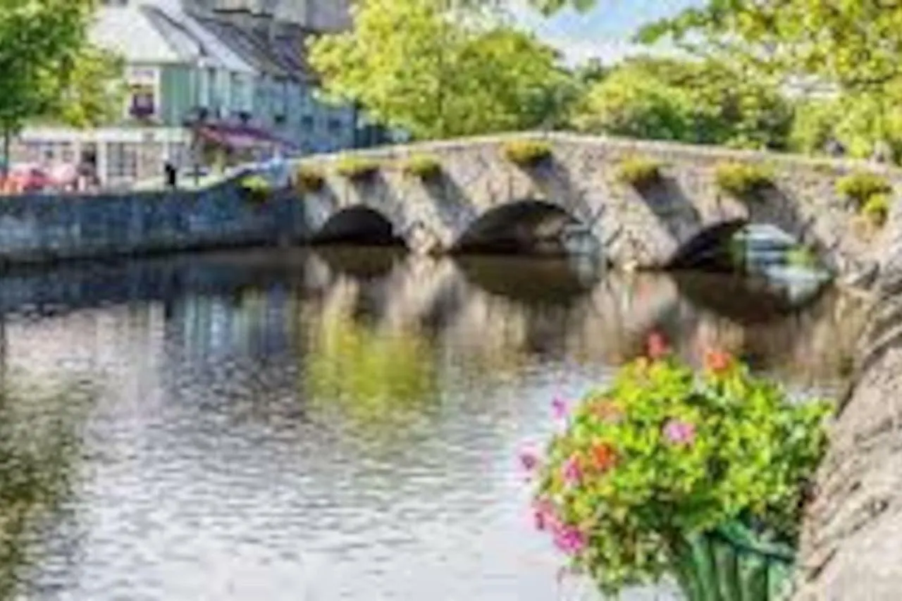 Modern Six Bedroom House Westport Irlanda